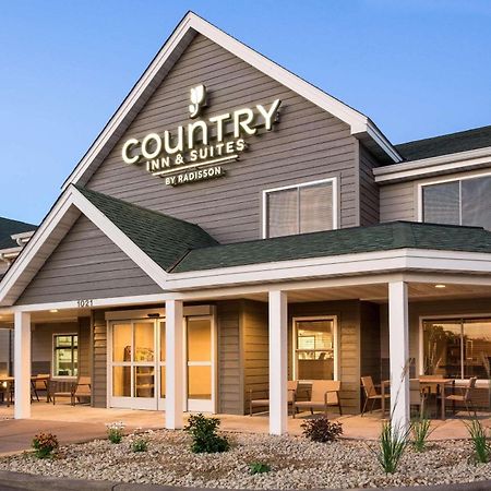 Country Inn & Suites By Radisson, Chippewa Falls, Wi Εξωτερικό φωτογραφία
