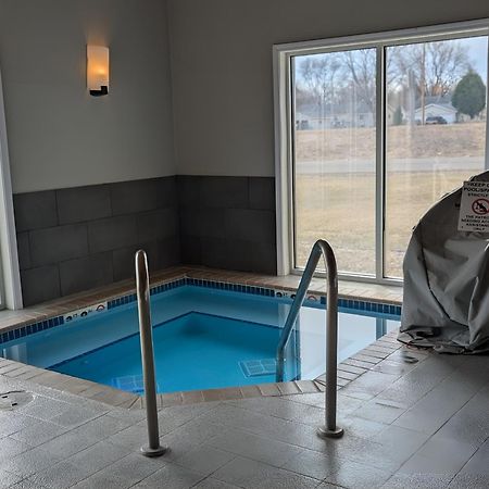 Country Inn & Suites By Radisson, Chippewa Falls, Wi Εξωτερικό φωτογραφία