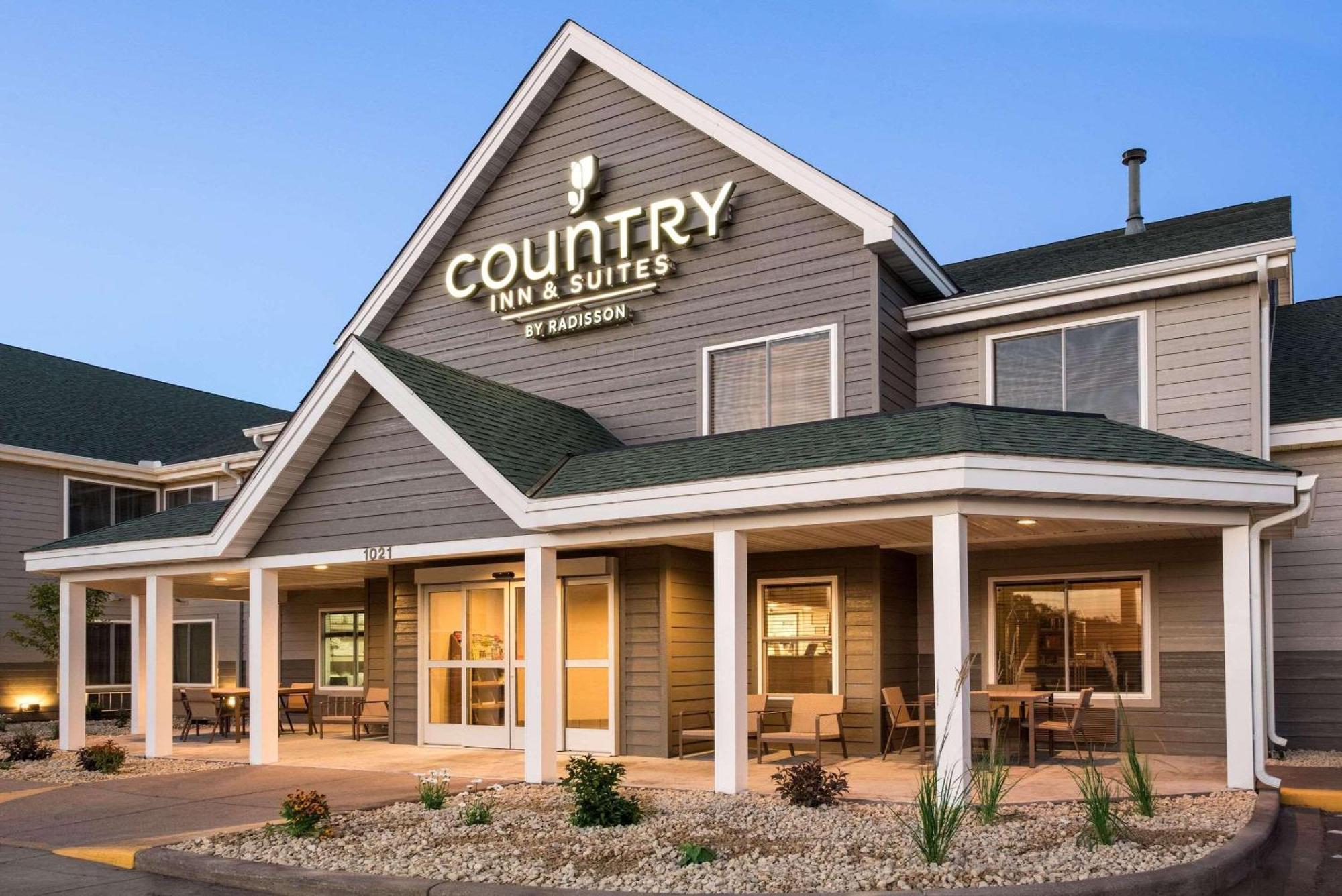 Country Inn & Suites By Radisson, Chippewa Falls, Wi Εξωτερικό φωτογραφία