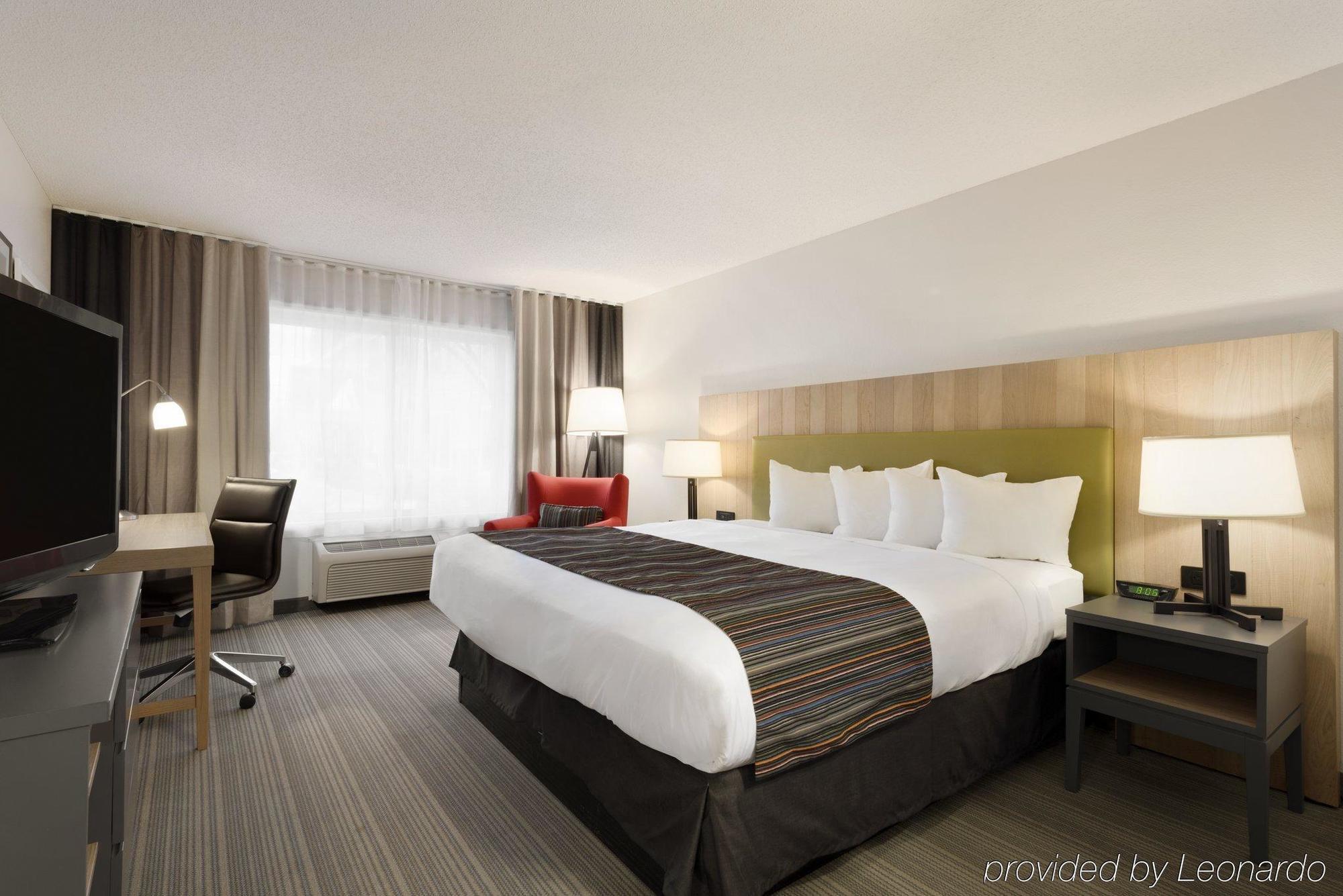 Country Inn & Suites By Radisson, Chippewa Falls, Wi Εξωτερικό φωτογραφία