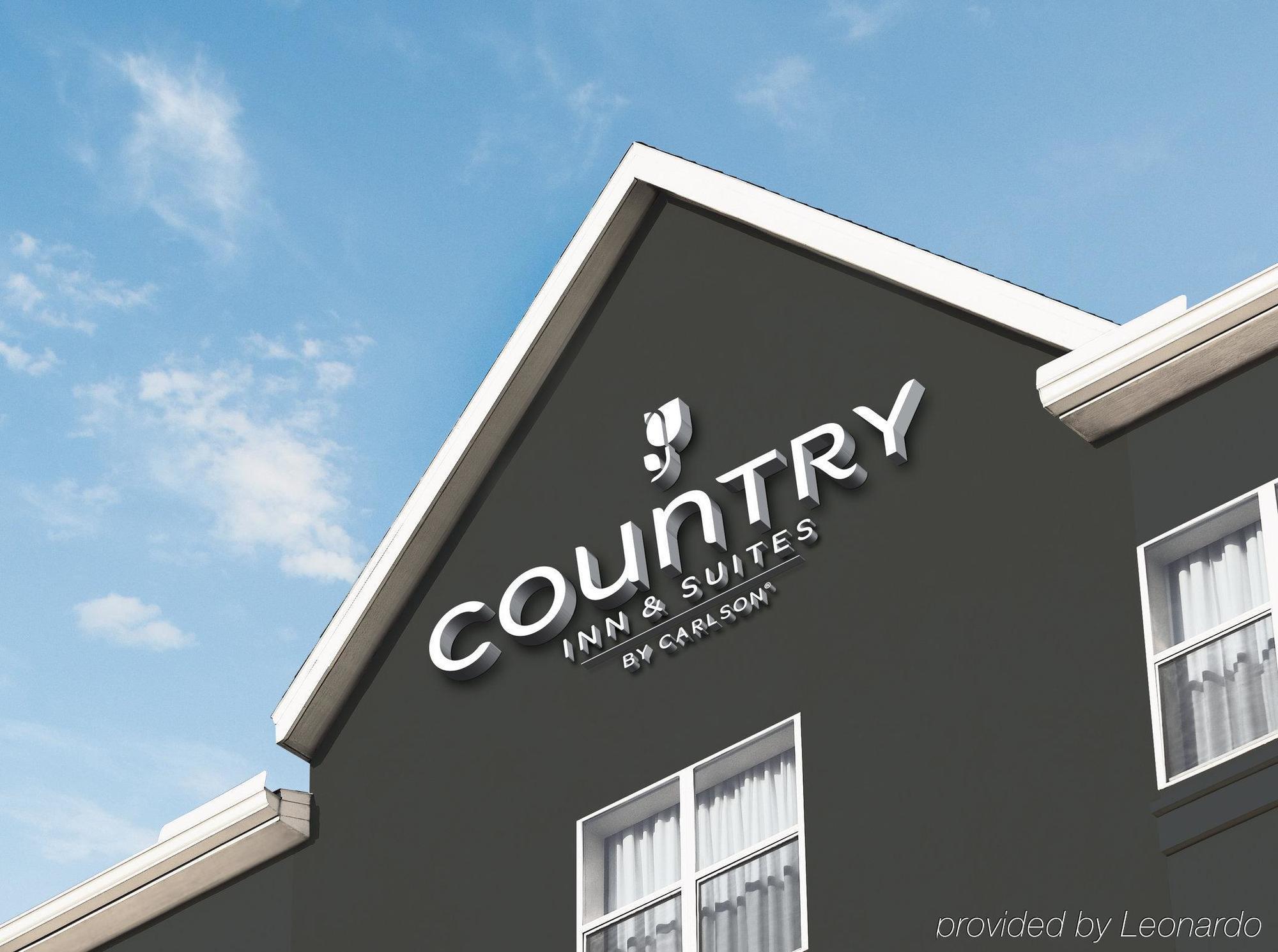 Country Inn & Suites By Radisson, Chippewa Falls, Wi Εξωτερικό φωτογραφία