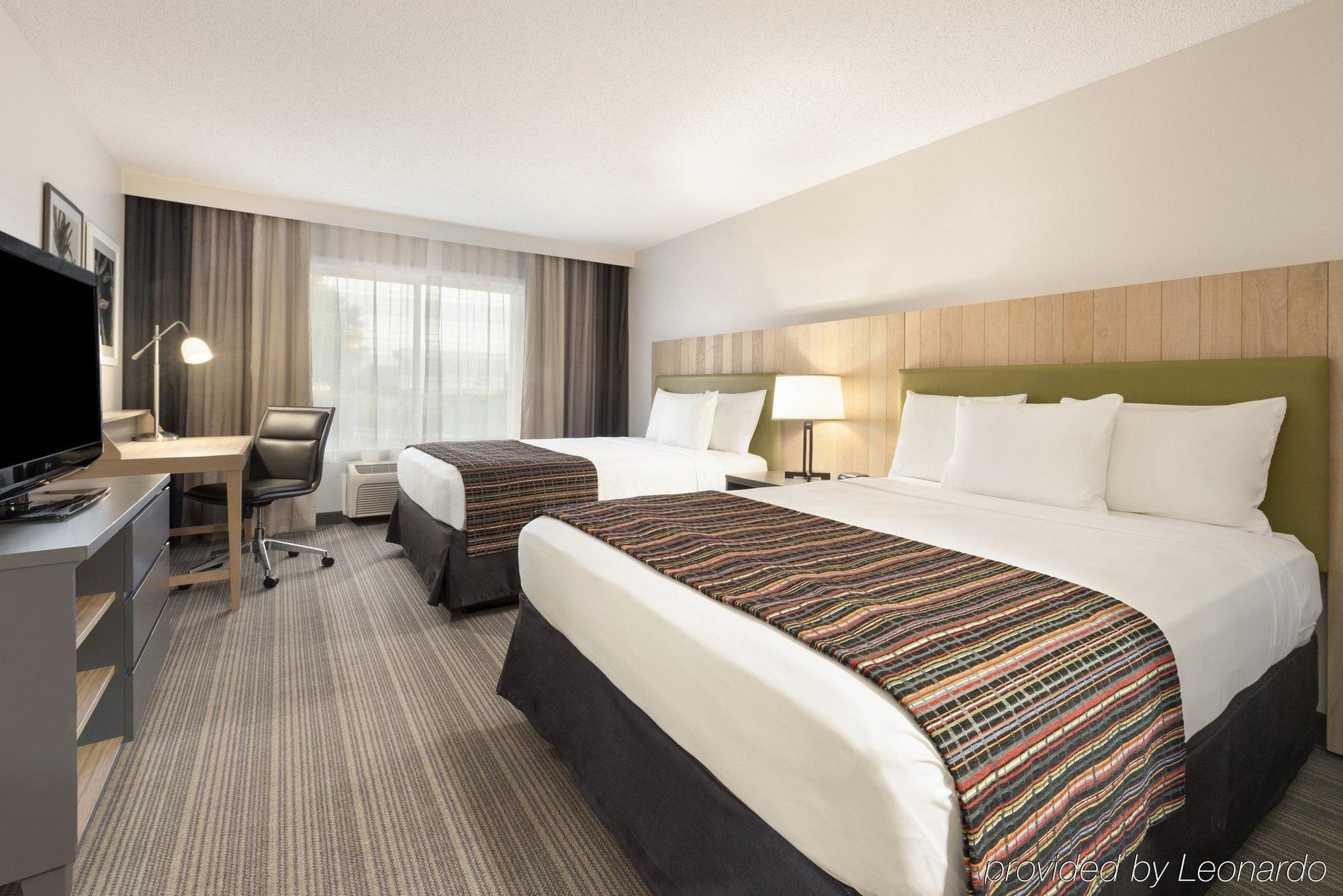 Country Inn & Suites By Radisson, Chippewa Falls, Wi Εξωτερικό φωτογραφία