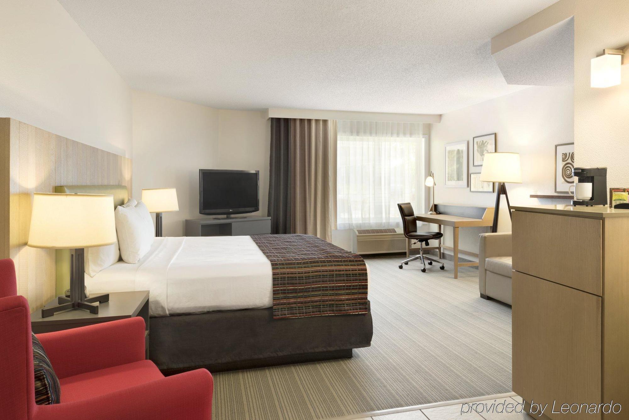 Country Inn & Suites By Radisson, Chippewa Falls, Wi Εξωτερικό φωτογραφία