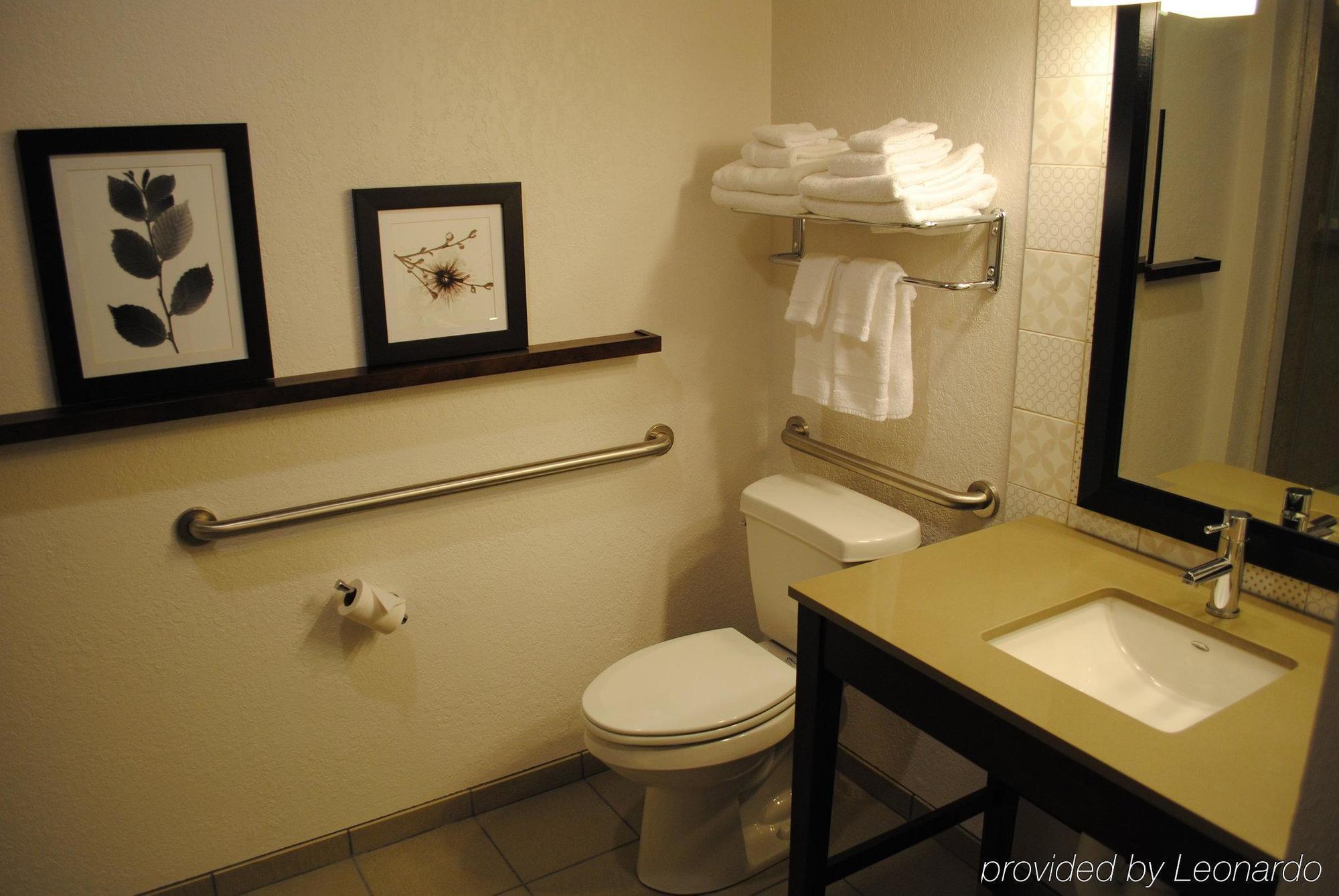 Country Inn & Suites By Radisson, Chippewa Falls, Wi Εξωτερικό φωτογραφία